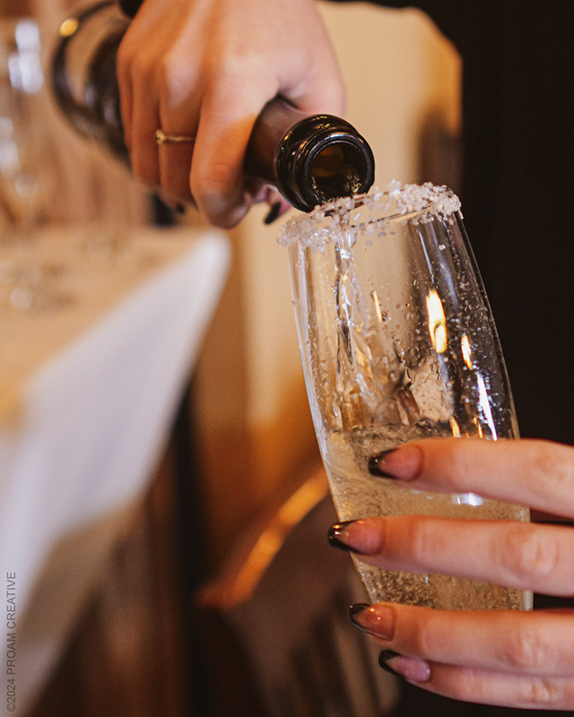 ProAmCreative-2025 Restaurant Guide ProAmCreative-2025 Restaurant Guide